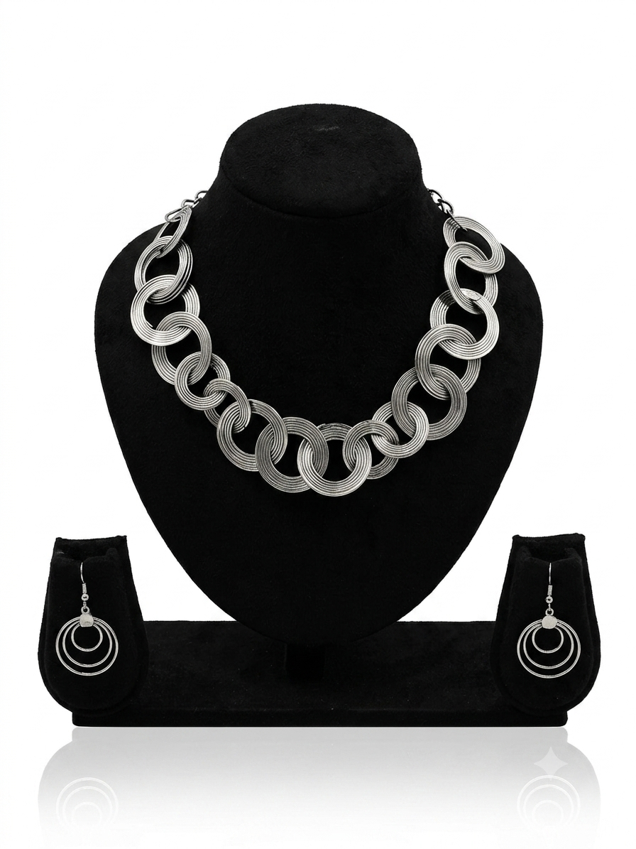 Silver Textured Ring-Link Necklace & Earring Set