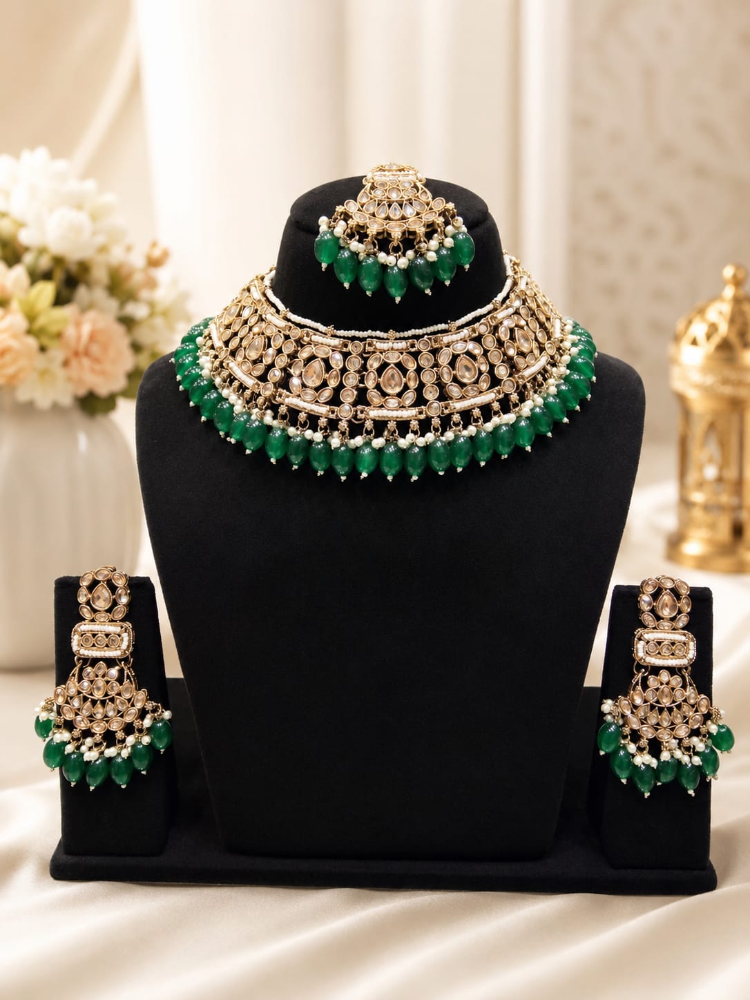 Emerald Green Kundan Bridal Jewellery Set