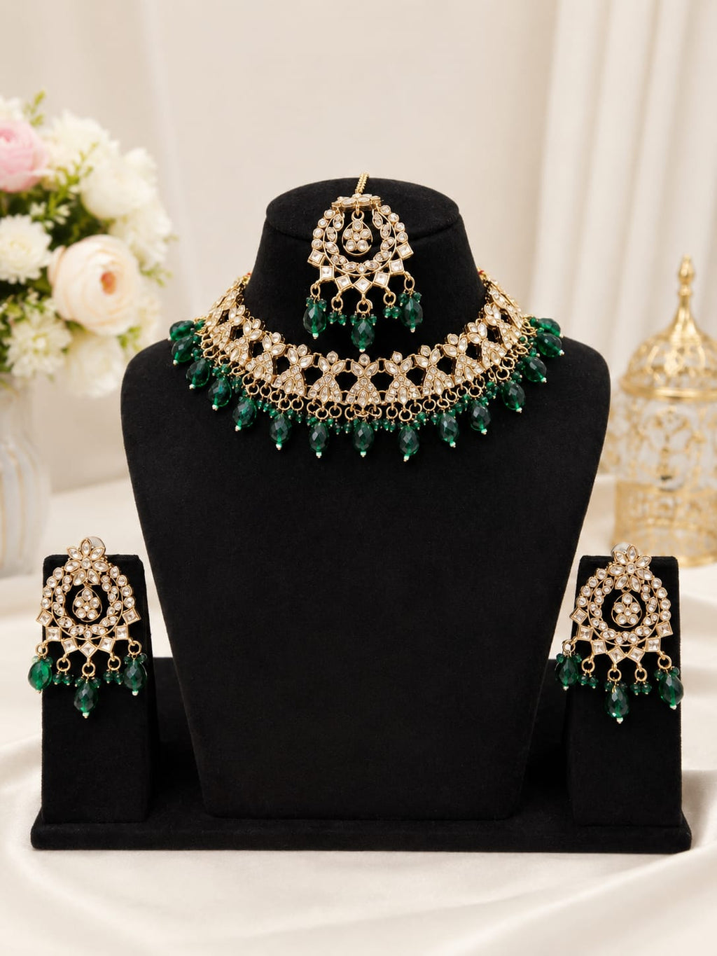 Emerald Green Kundan Choker Bridal Jewellery Set